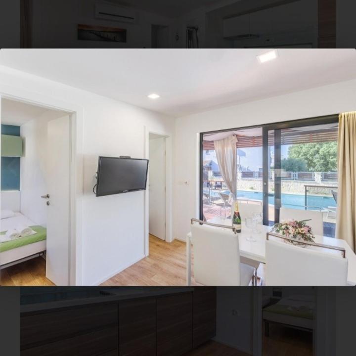 Tomica Apartments With Pool 比奥格勒·纳·莫鲁 外观 照片