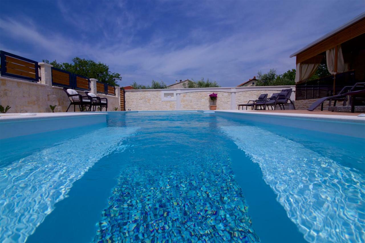 Tomica Apartments With Pool 比奥格勒·纳·莫鲁 外观 照片